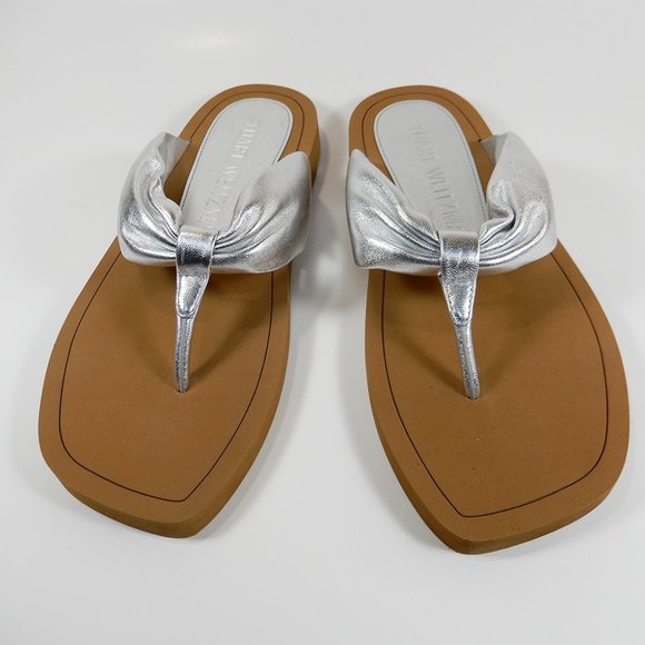 STUART WEITZMAN Cassie Flat SANDALS Size 37 6.5 Silver Metallic Leather NEW $250 - Picture 3 of 10